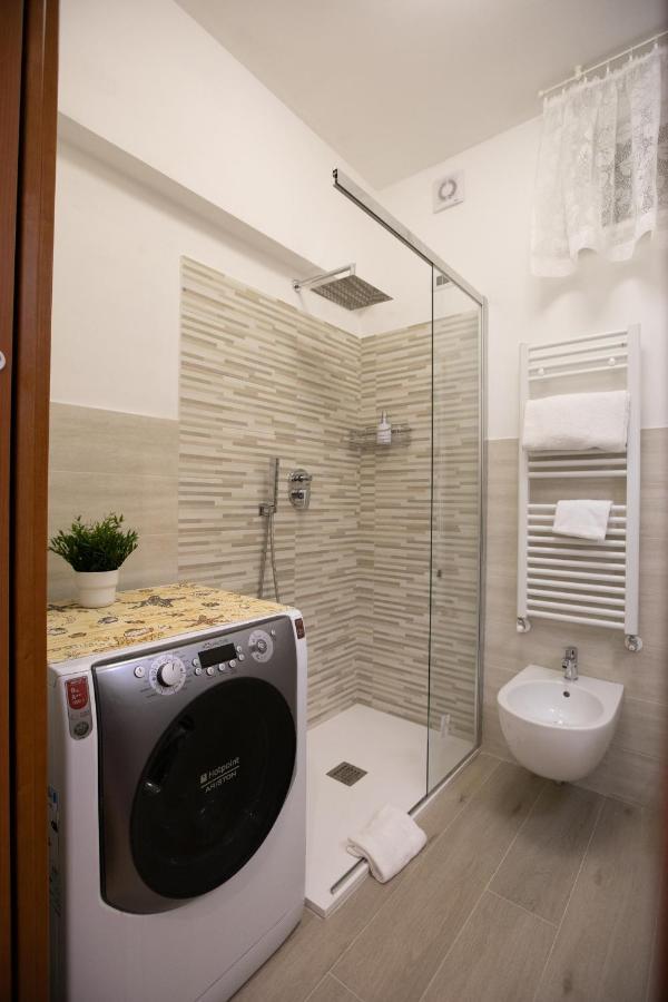 Mirea'S Rooms Ascoli Piceno Exterior foto