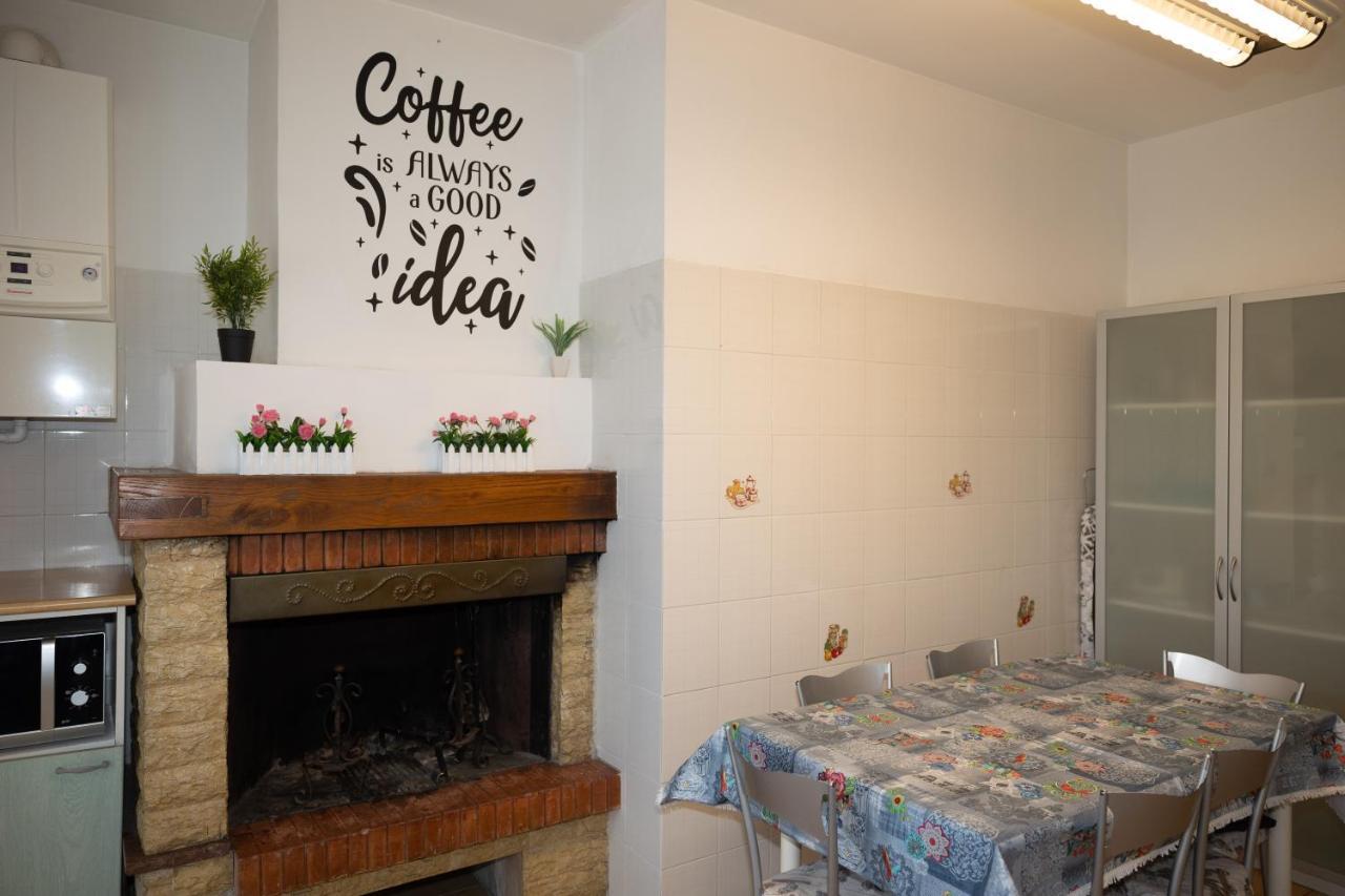 Mirea'S Rooms Ascoli Piceno Exterior foto