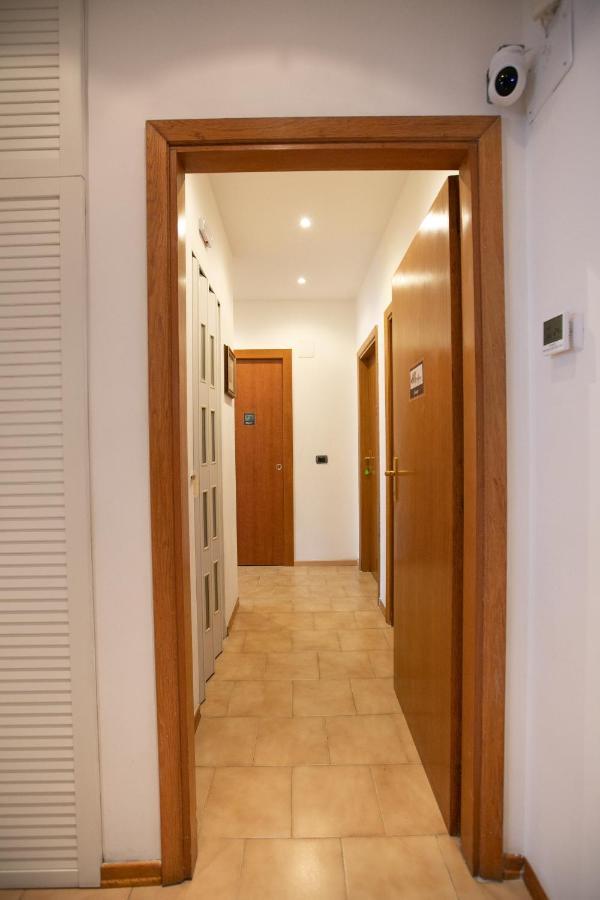 Mirea'S Rooms Ascoli Piceno Exterior foto