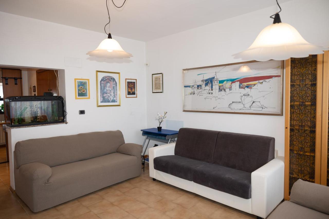 Mirea'S Rooms Ascoli Piceno Exterior foto